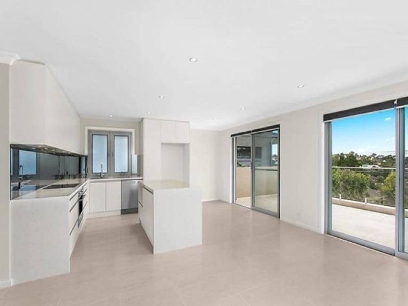 15 Southern Cross Way, Allambie Heights NSW 2100