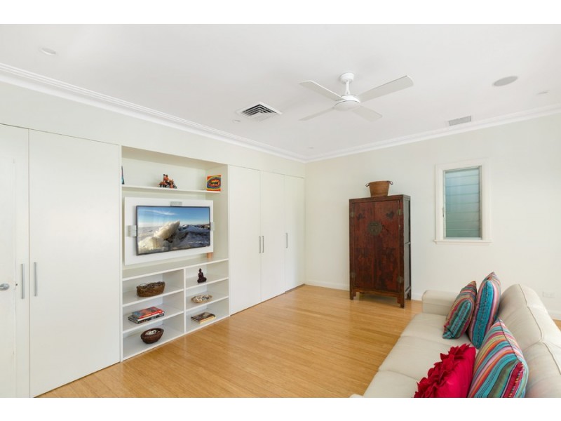 4 Robert Street, Freshwater NSW 2096