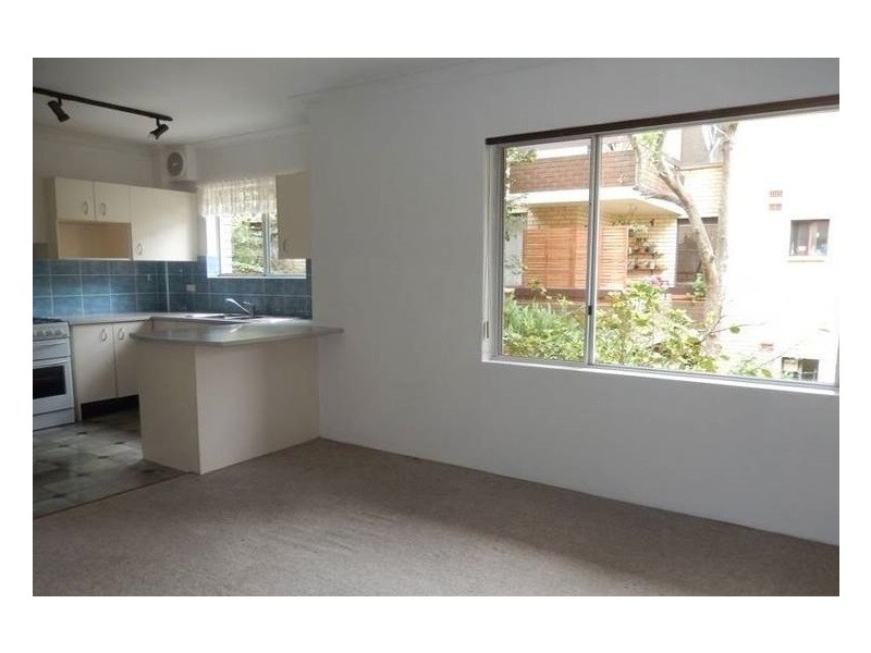 2/17 Waine Street, Freshwater NSW 2096