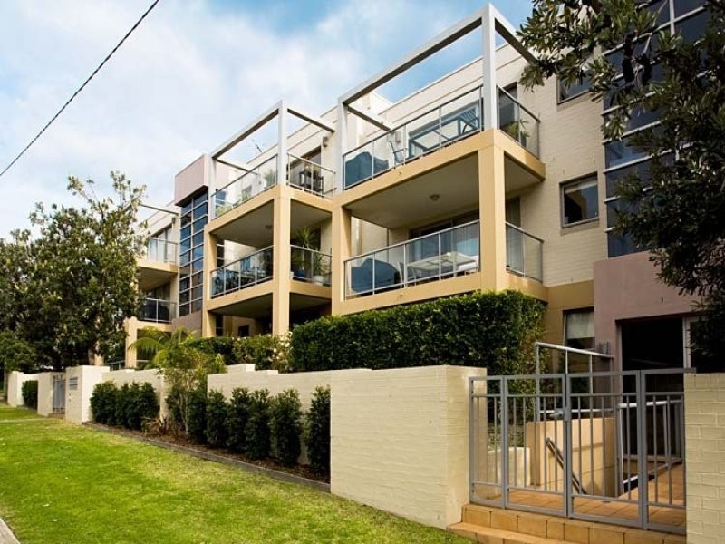 4/18-20 Banksia Street, Dee Why NSW 2099