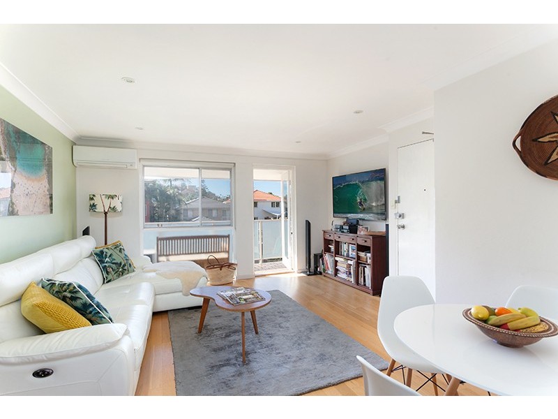 9/11 Soldiers Avenue, Freshwater NSW 2096