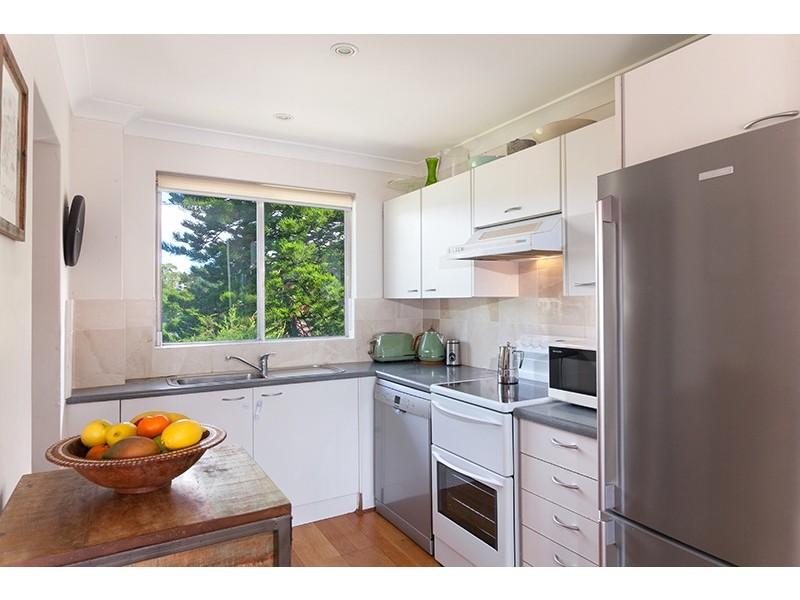 9/11 Soldiers Avenue, Freshwater NSW 2096