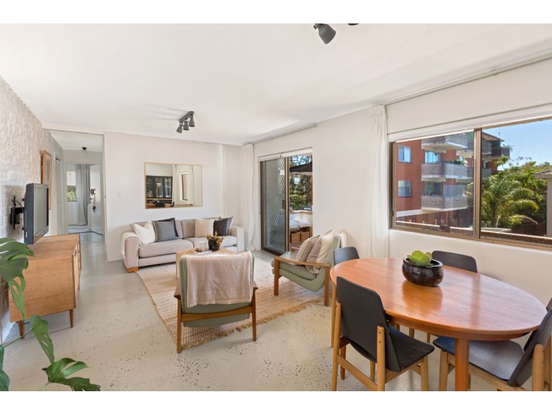 1/2 Wheeler Parade, Dee Why NSW 2099