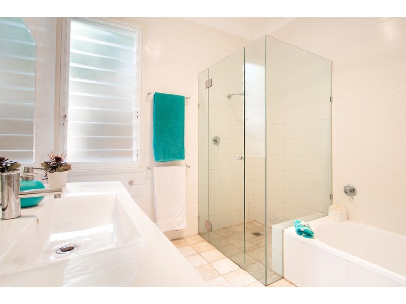 2 Bix Road, Dee Why NSW 2099