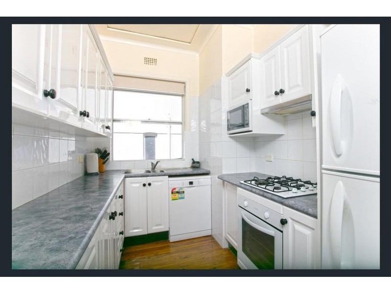 19 Kooloora Avenue, Freshwater NSW 2096