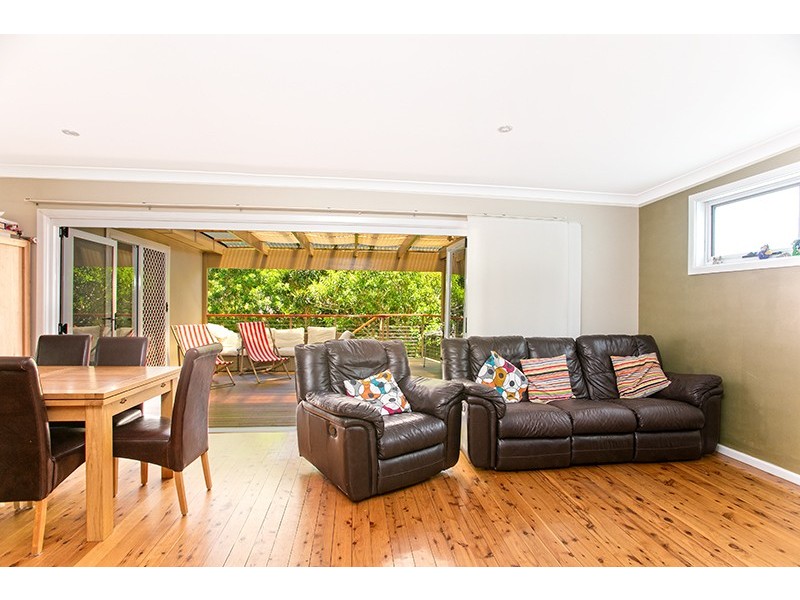 42 Playfair Road, North Curl Curl NSW 2099