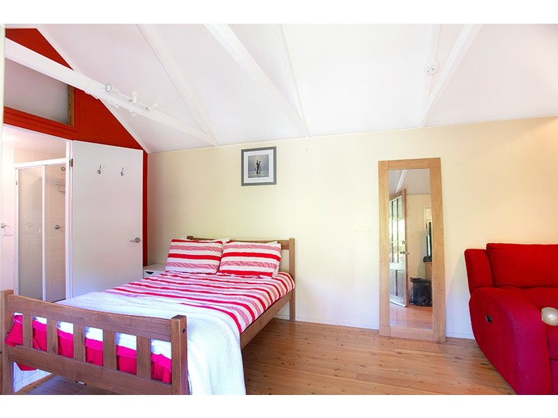 42 Playfair Road, North Curl Curl NSW 2099