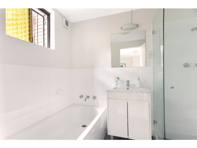 2/80-86 Crown Road, Queenscliff NSW 2096