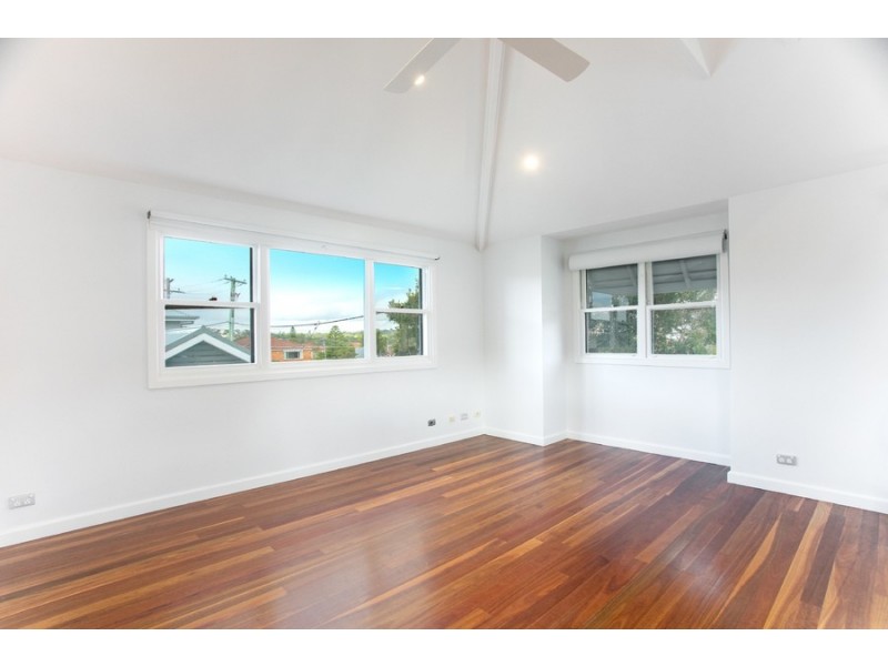90a Pitt Road, North Curl Curl NSW 2099