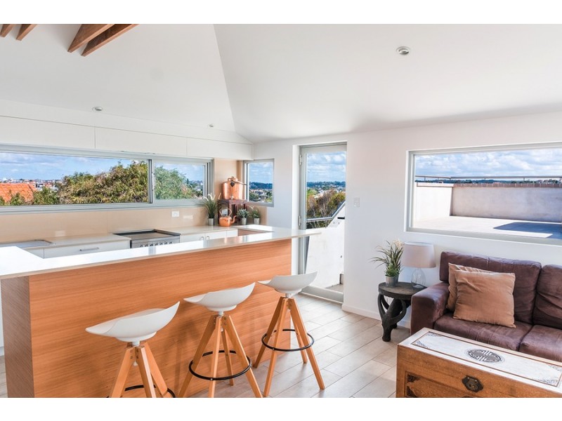 18a Loch Street, Freshwater NSW 2096