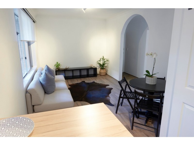 2/17 Waine Street, Freshwater NSW 2096