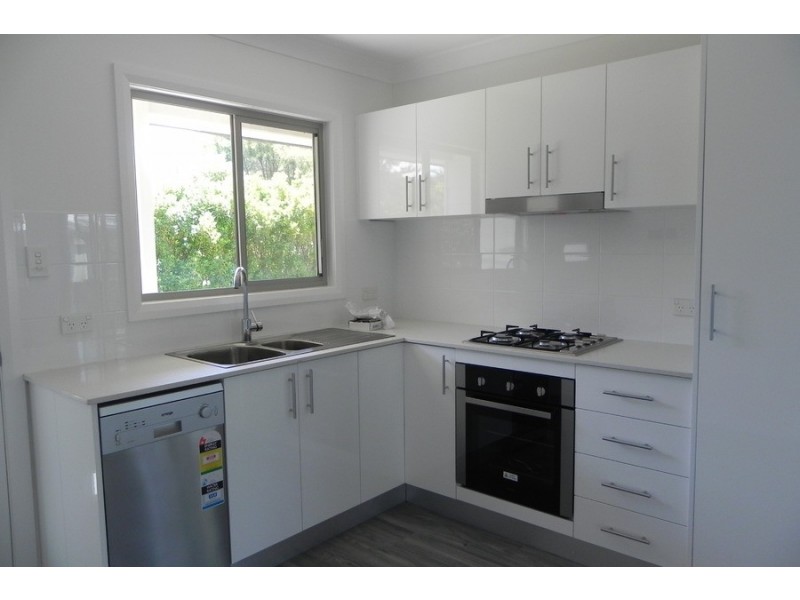 2/107a Oliver Street, Freshwater NSW 2096