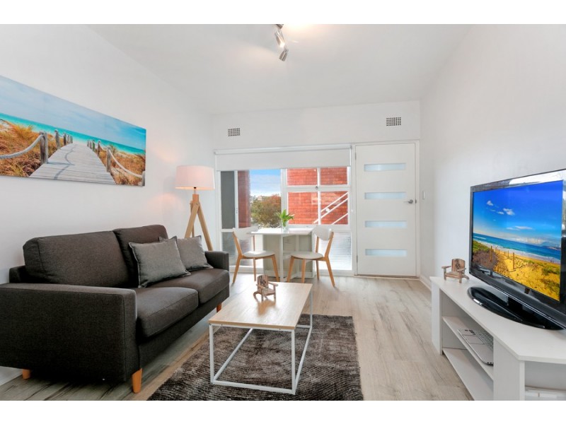 3/2 The Drive, Freshwater NSW 2096