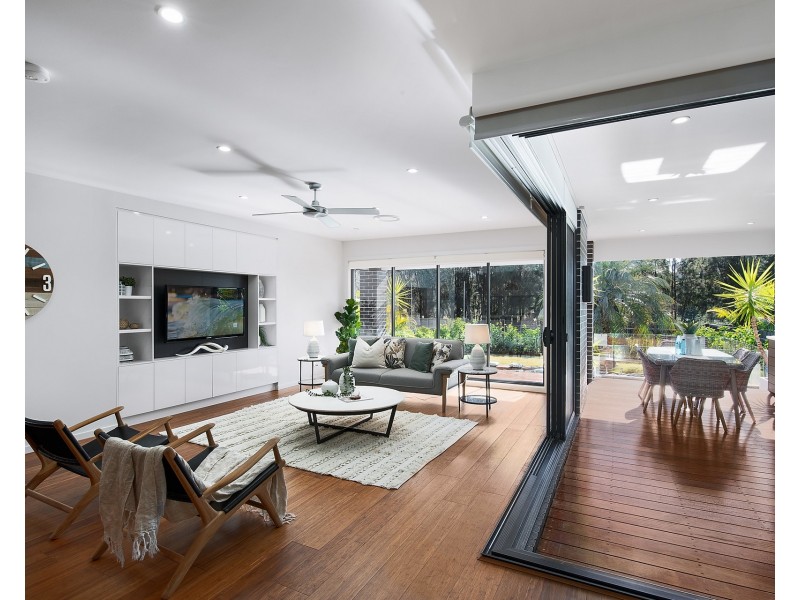 18 Stewart Avenue, Curl Curl NSW 2096