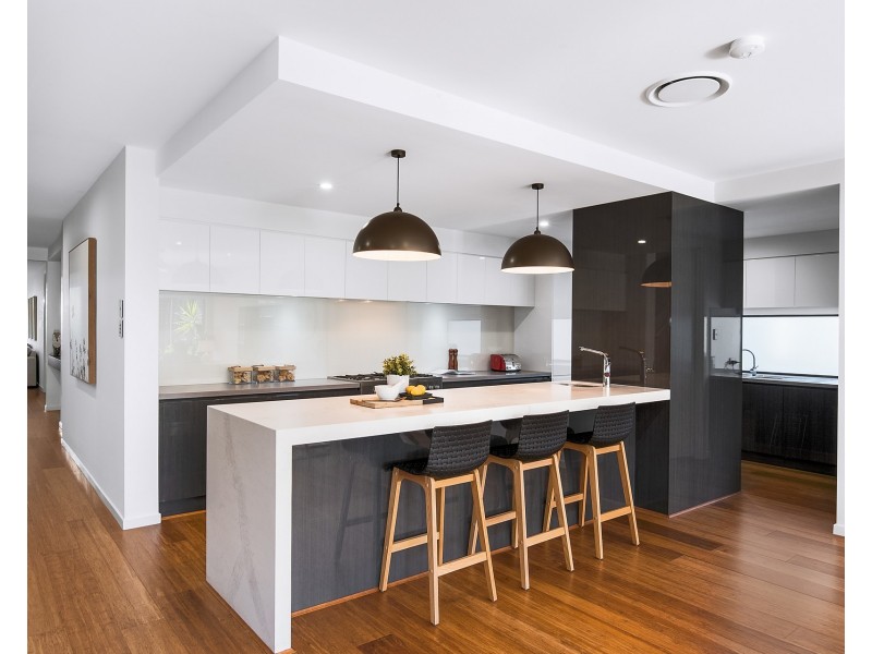 18 Stewart Avenue, Curl Curl NSW 2096