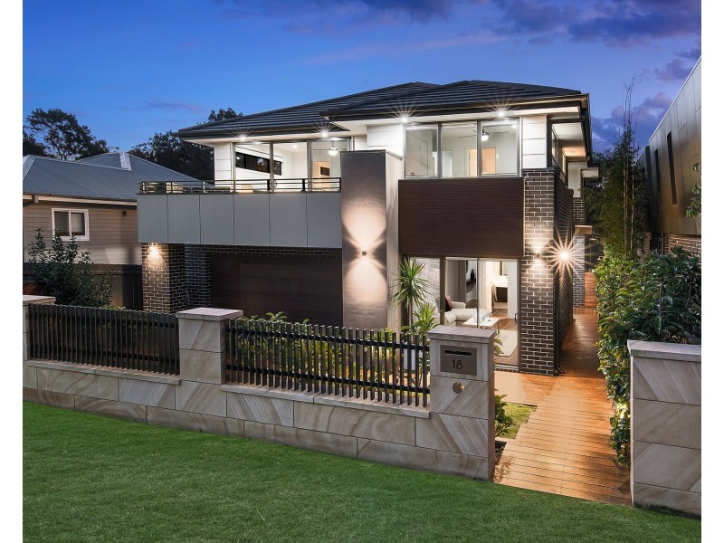 18 Stewart Avenue, Curl Curl NSW 2096