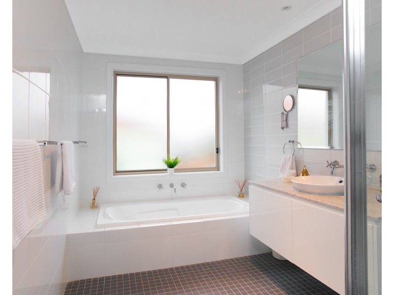 17 Edgewood Place, Belrose NSW 2085