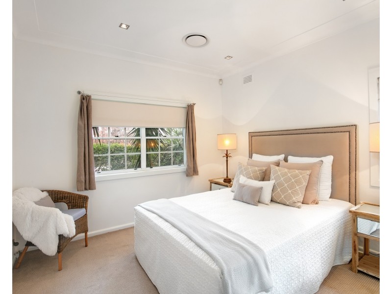 124 Abbott Road, North Curl Curl NSW 2099