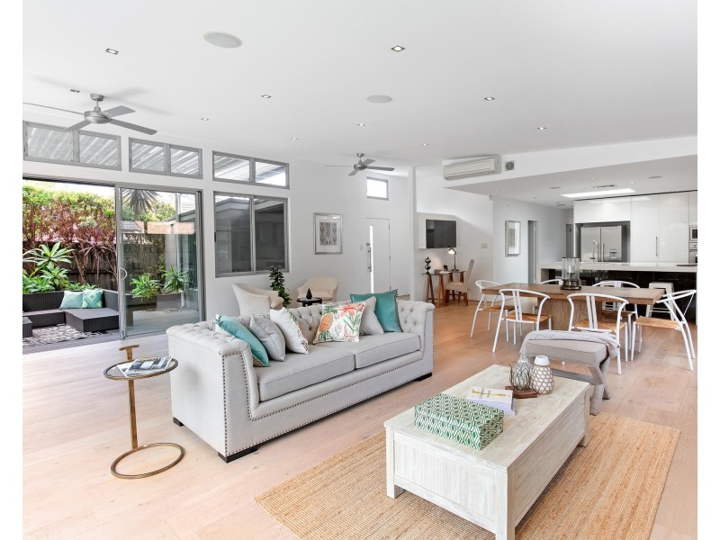 124 Abbott Road, North Curl Curl NSW 2099