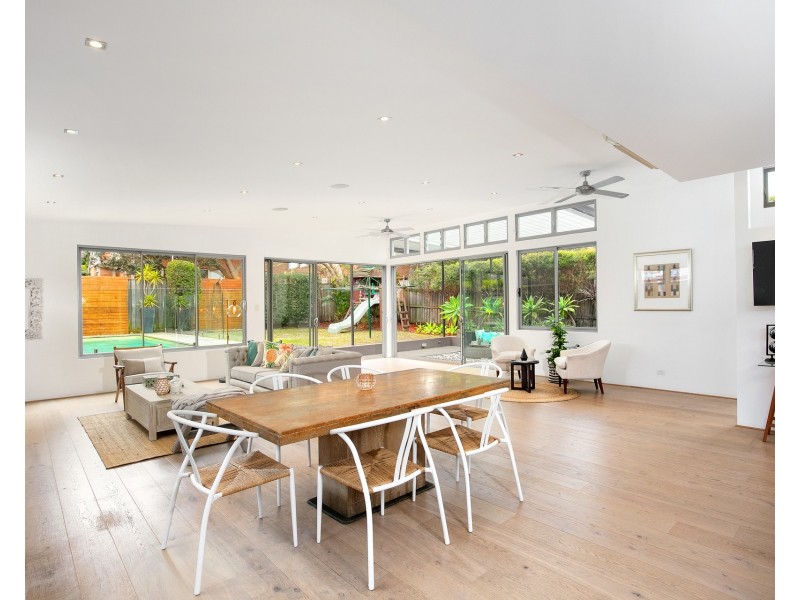 124 Abbott Road, North Curl Curl NSW 2099