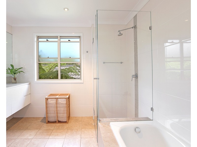 39 Bellevue Parade, North Curl Curl NSW 2099