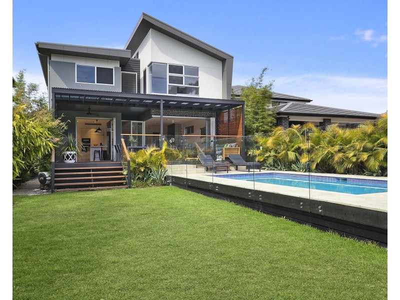 20 Stewart Avenue, Curl Curl NSW 2096