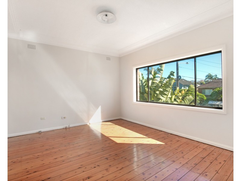 7 Moore Road, Freshwater NSW 2096