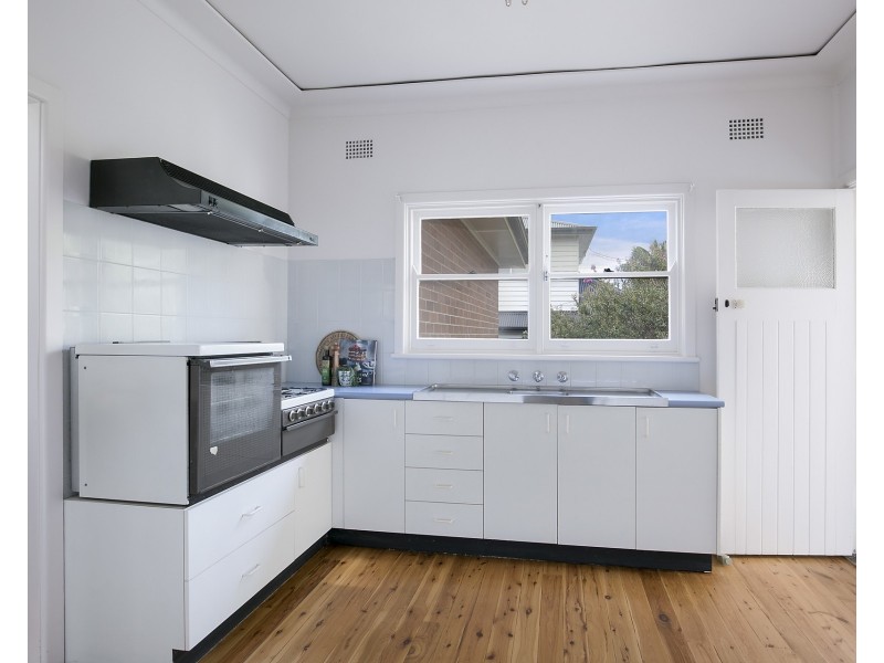 50 Wyndora Avenue, Freshwater NSW 2096