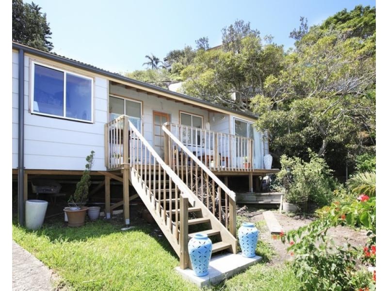 12a The Drive, Freshwater NSW 2096