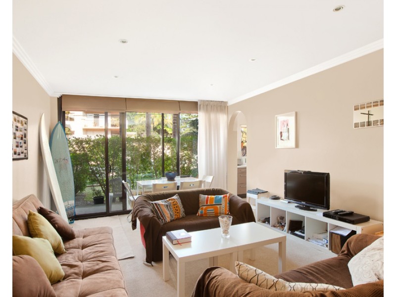 1/30-34 Kooloora Avenue, Freshwater NSW 2096