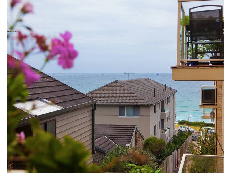 10/62 Carrington Parade, Curl Curl NSW 2096