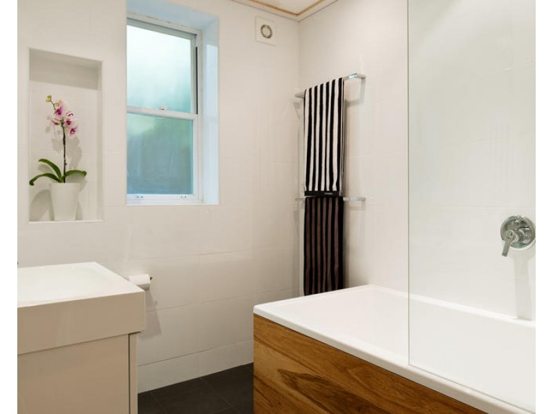 1/6 Elamang Avenue, Kirribilli NSW 2061