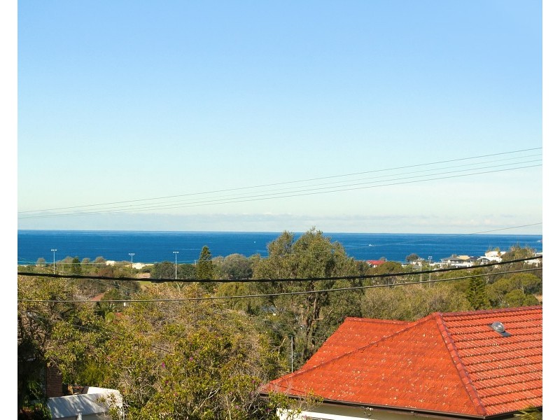 32 Parr Avenue, North Curl Curl NSW 2099