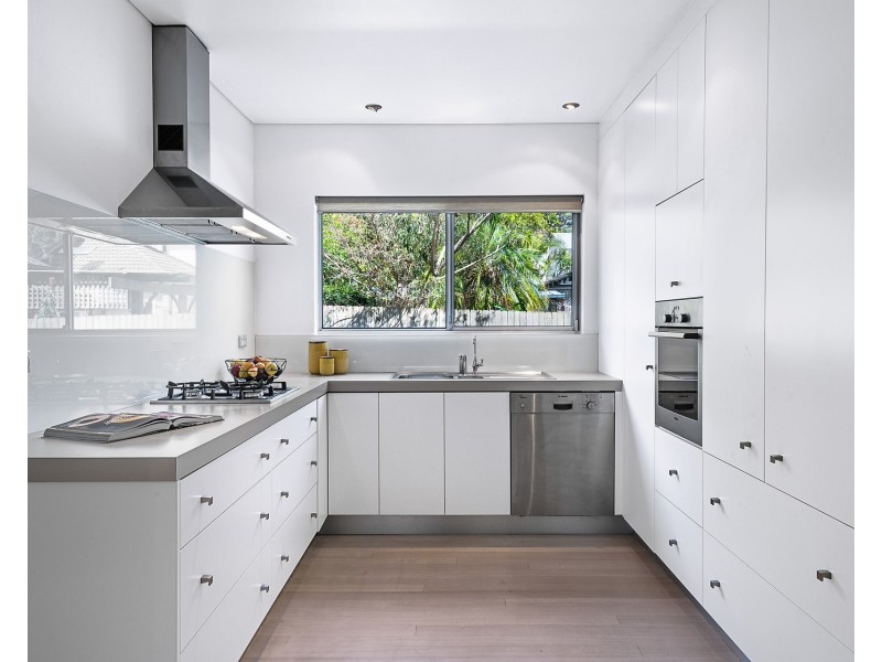 2/66 Soldiers Avenue, Freshwater NSW 2096