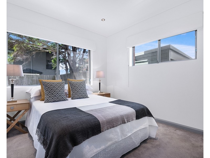 2/66 Soldiers Avenue, Freshwater NSW 2096