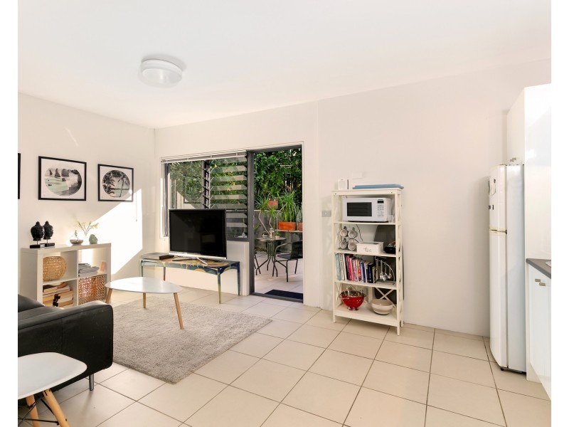 10A Rabaul Road, North Curl Curl NSW 2099