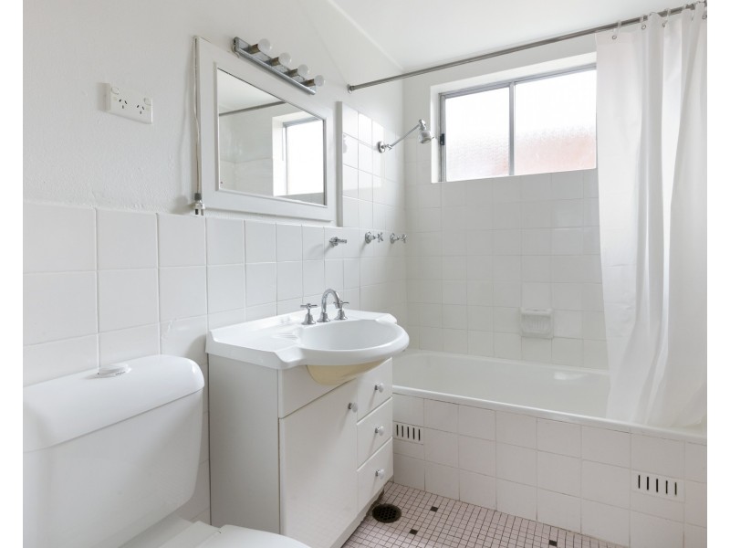 4/6 Grafton Crescent, Dee Why NSW 2099