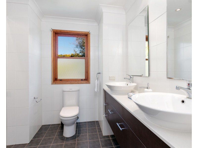 83 Harbord Road, Freshwater NSW 2096