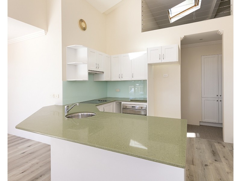 11/62 Carrington Parade, Curl Curl NSW 2096