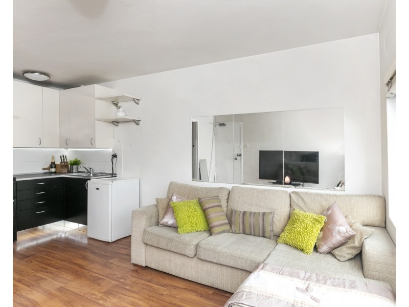 2/17 Mitchell Road, Mosman NSW 2088