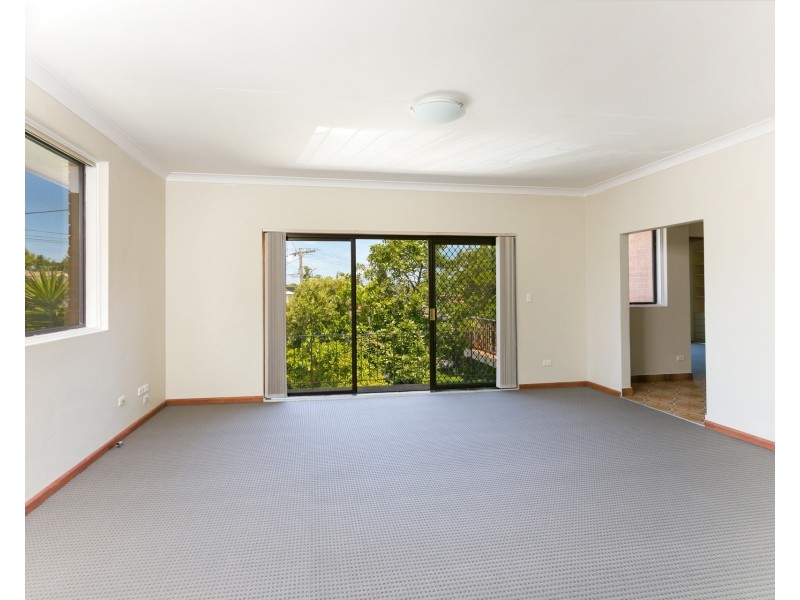 6 Spring Road, North Curl Curl NSW 2099
