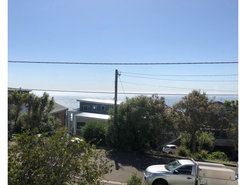 2/5 Seaview Avenue, Curl Curl NSW 2096