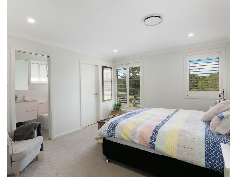 84 Abbott Road, North Curl Curl NSW 2099