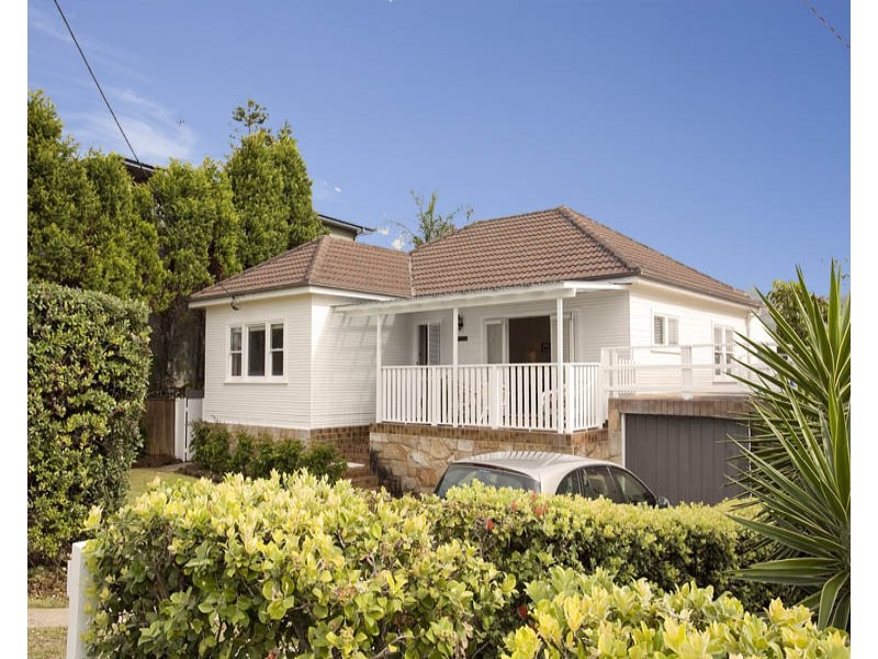 80 Carrington Parade, Curl Curl NSW 2096