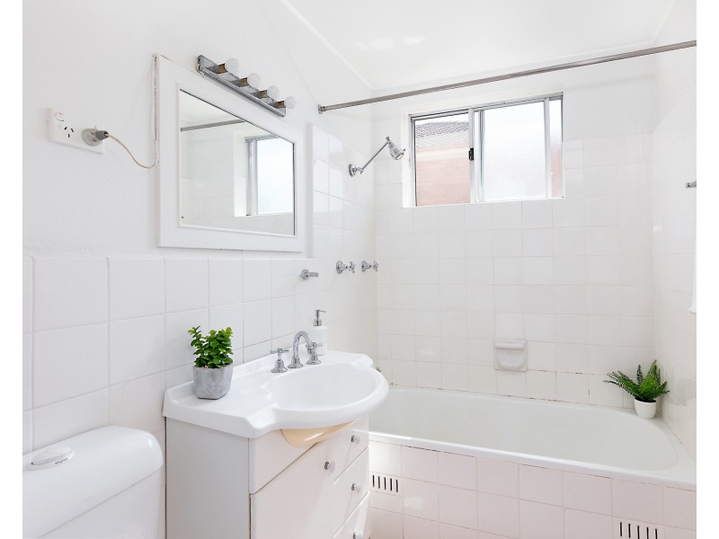 4/6 Grafton Crescent, Dee Why NSW 2099