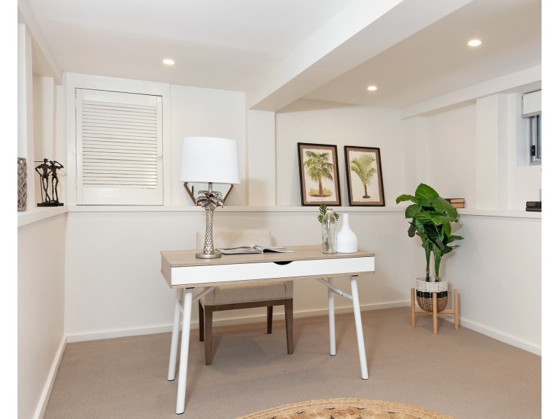 28 Gardere Avenue, Curl Curl NSW 2096