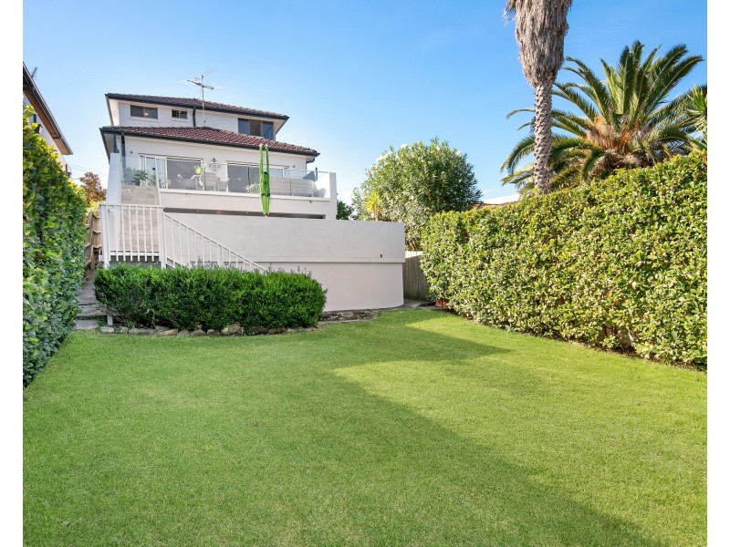 28 Gardere Avenue, Curl Curl NSW 2096