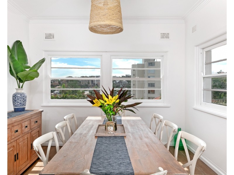 2/64 Undercliff Road, Freshwater NSW 2096