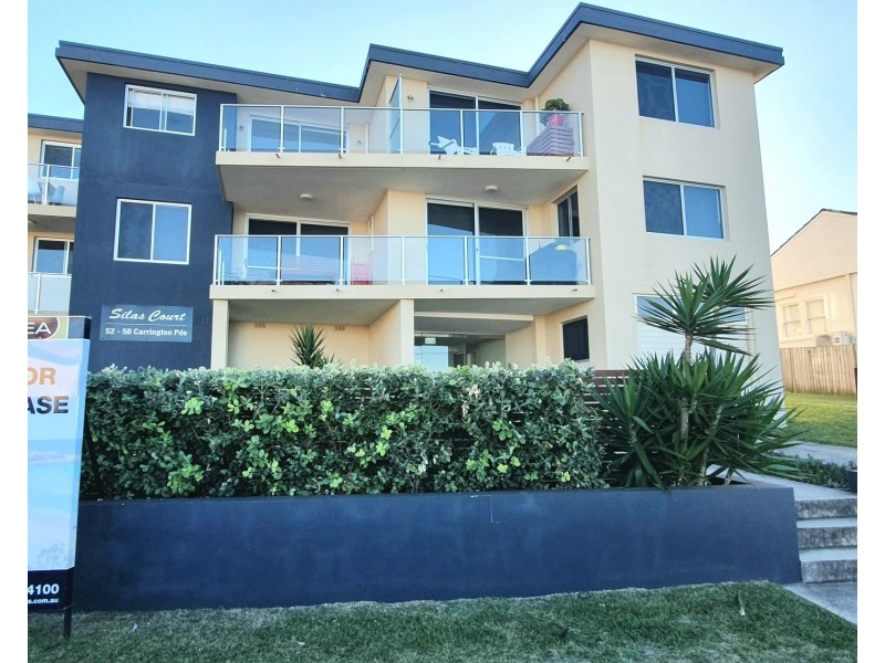 8/52 Carrington Parade, Curl Curl NSW 2096