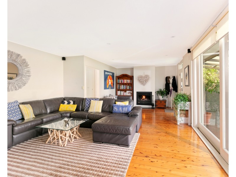2 Young Crescent, Frenchs Forest NSW 2086